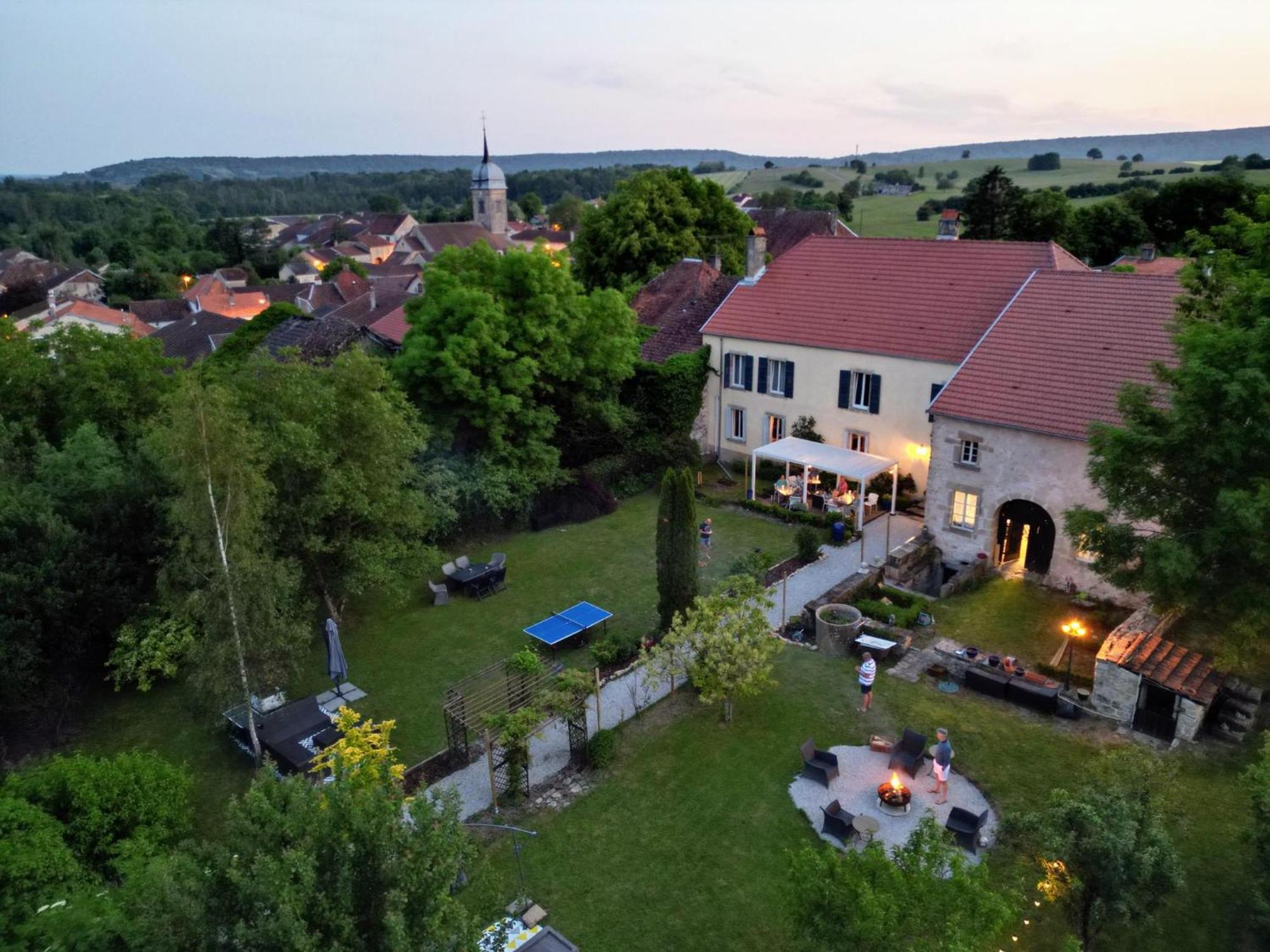 Maison Egalite Melay  Buitenkant foto